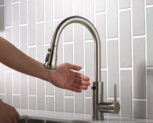 Touchless-Faucets-Are-Worth-It-1