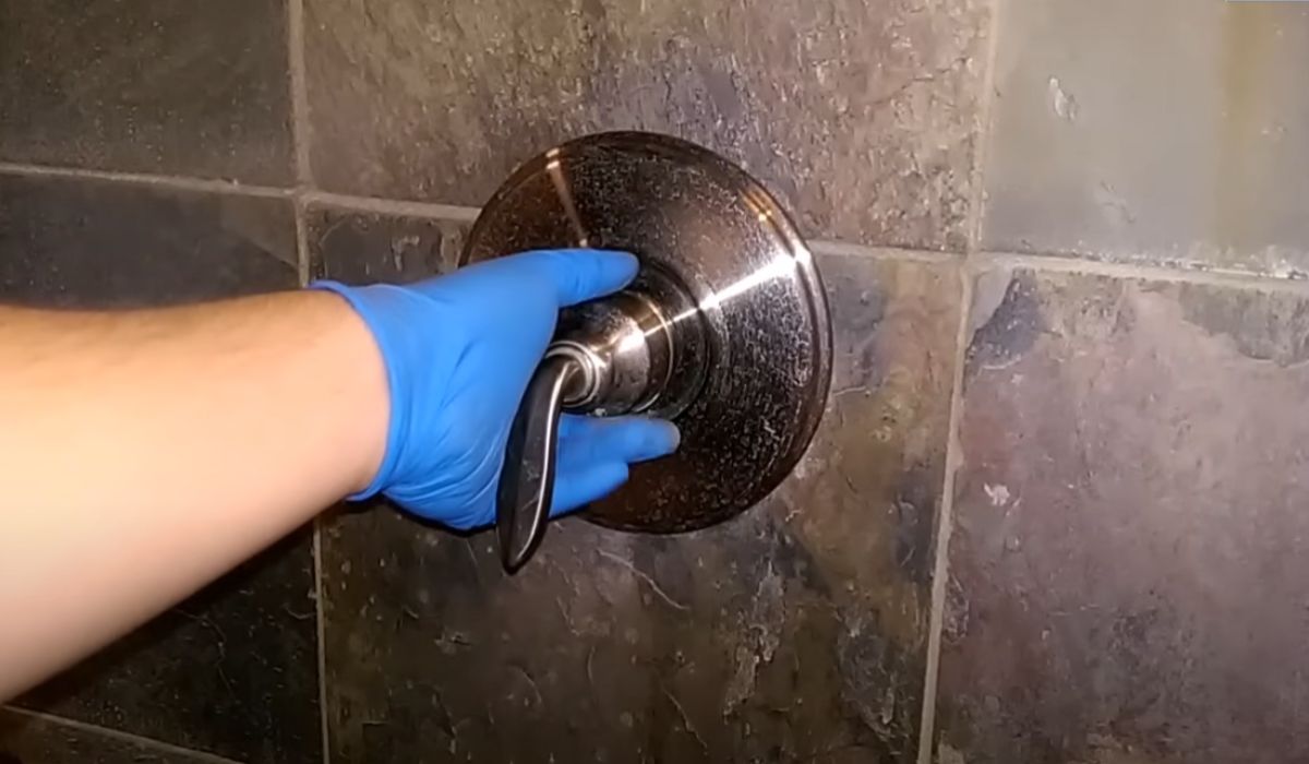 Single Handle Shower Faucet Has No Hot Water