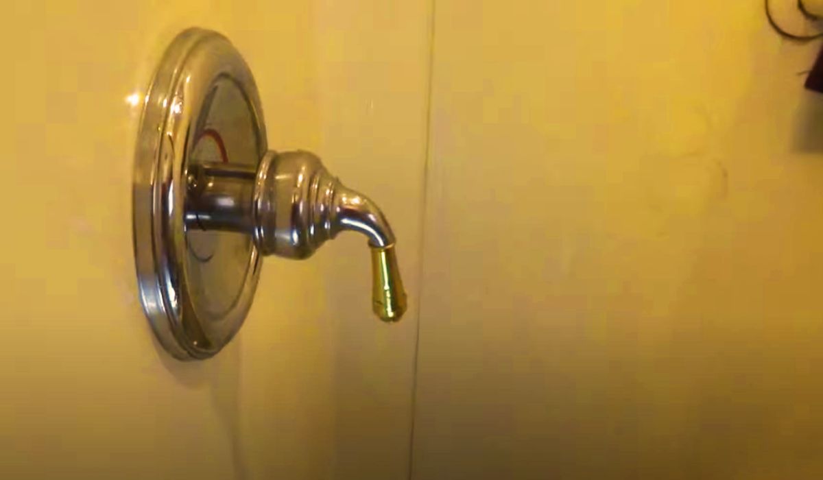 Moen Shower Handle Removal With No Set Screw  